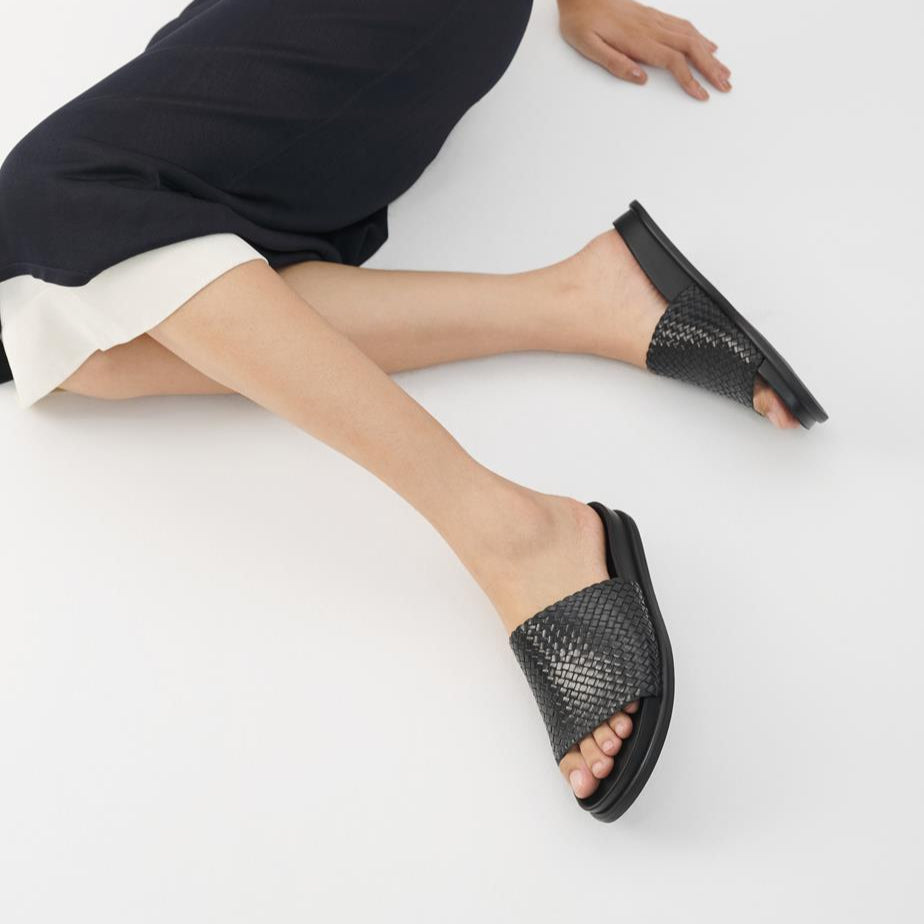 VAGABOND EFFIE WOVEN SLIDES