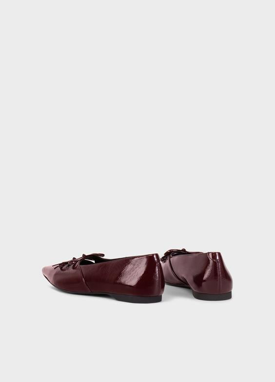 VAGABOND HERMINE DOUBLE BOW-PATENT CHERRY FLATS