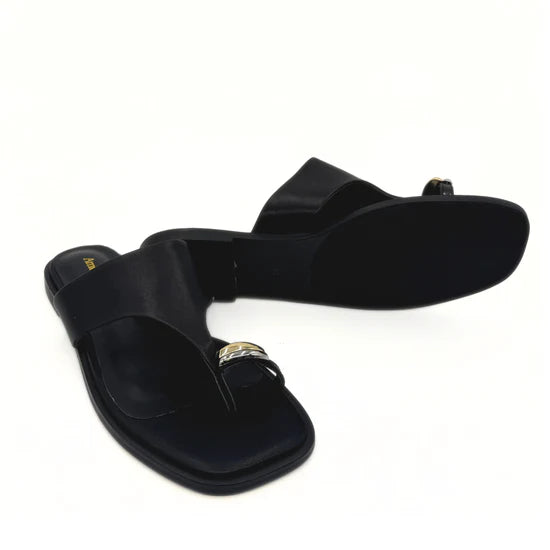 AMIE RAFA CECE TOE RING FLAT SANDAL BLACK