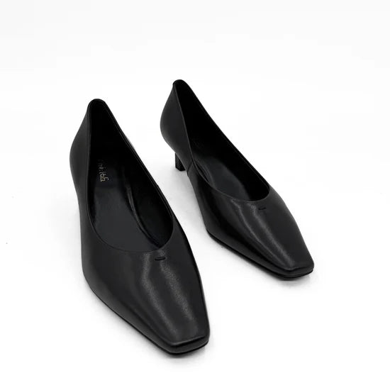 AMIE RAFA BLAIR PUMP-BLACK LEATHER