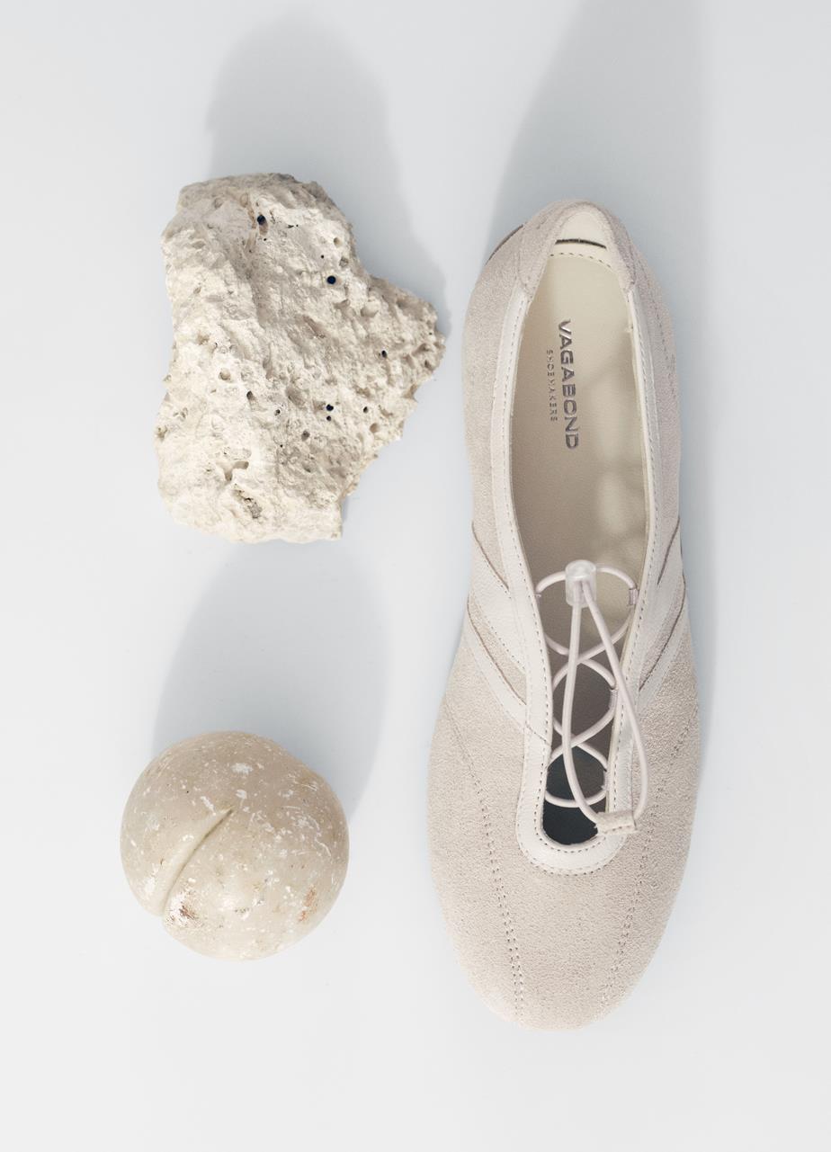 VAGABOND HOLLIE BALLERINA LACE - Shoe Market NYC