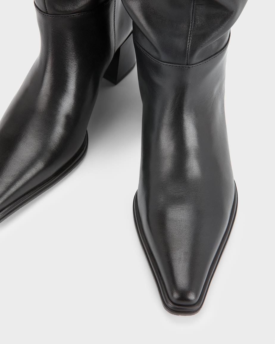 Vagabond Giselle Slouch boots in Black Leather