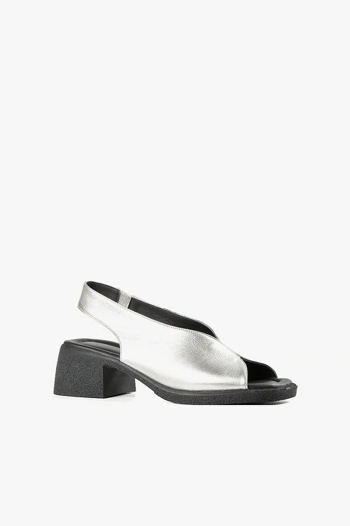 ALL BLACK FOOTWEAR OT LADY SLING BACK SANDALS SILVER