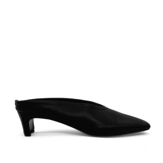 AMIE RAFA JUNIE MULE BLACK