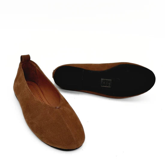AMIE RAFA ERIKA FLAT BROWN SUEDE