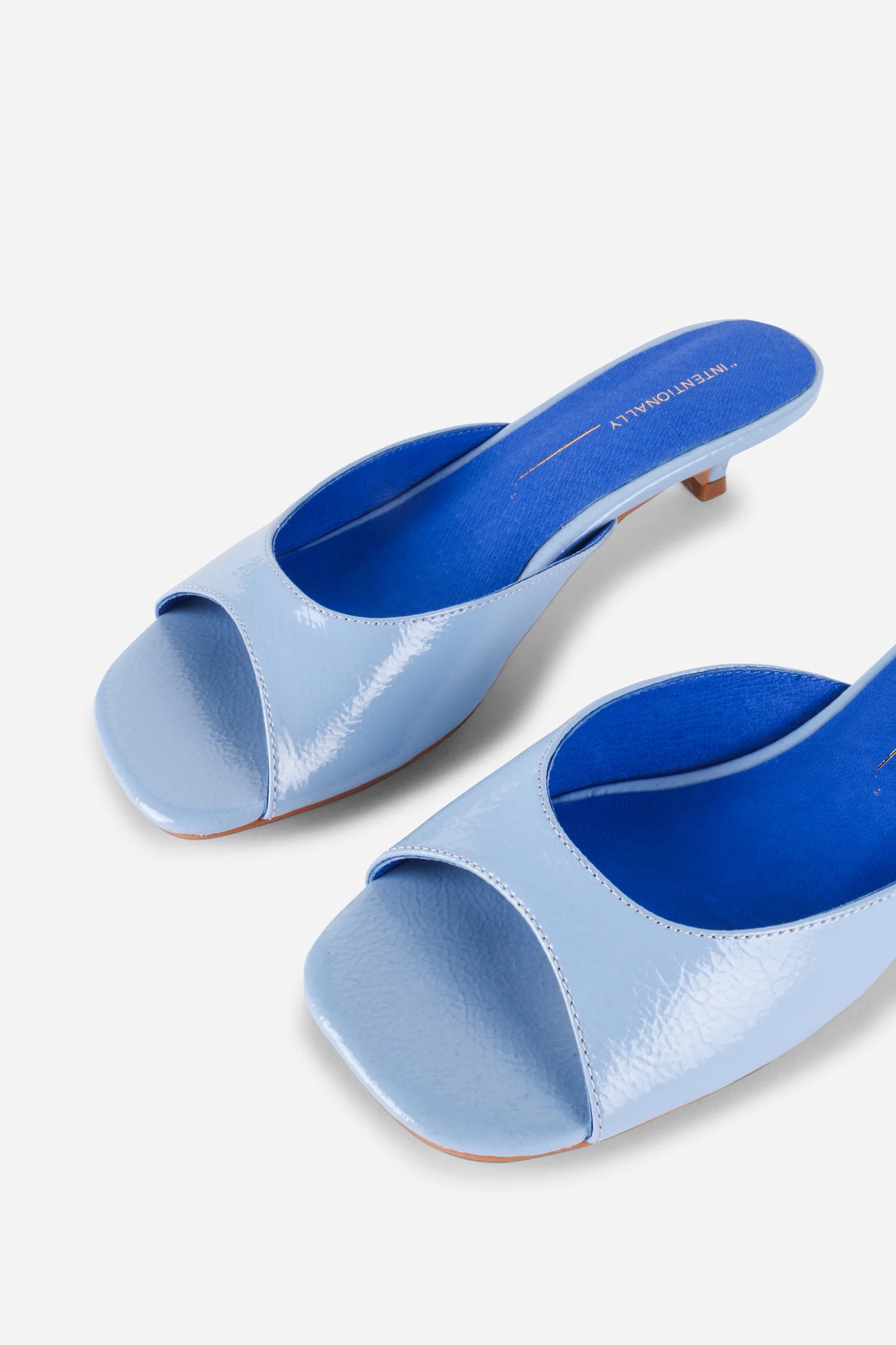 INTENTIONALLY BLANK CEE SLIDES IN LIGHT BLUE - Shoe Market NYC