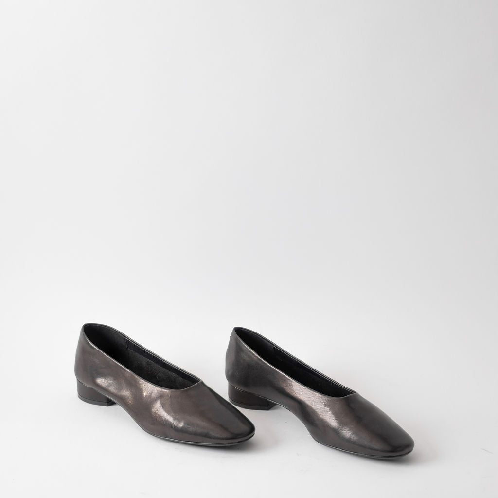 JEFFREY CAMPBELL TRUSTEE BALLET SOCK  PUMP -BLACK