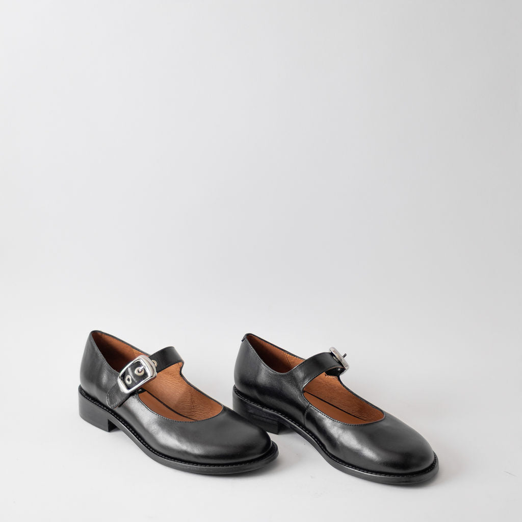 ANGEL ALACRON VALERIE FLAT MARY JANE BLACK