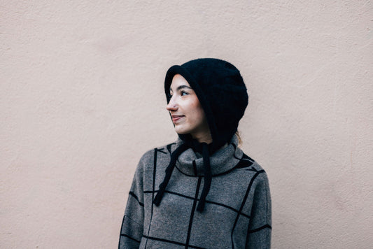BONNET- BLACK