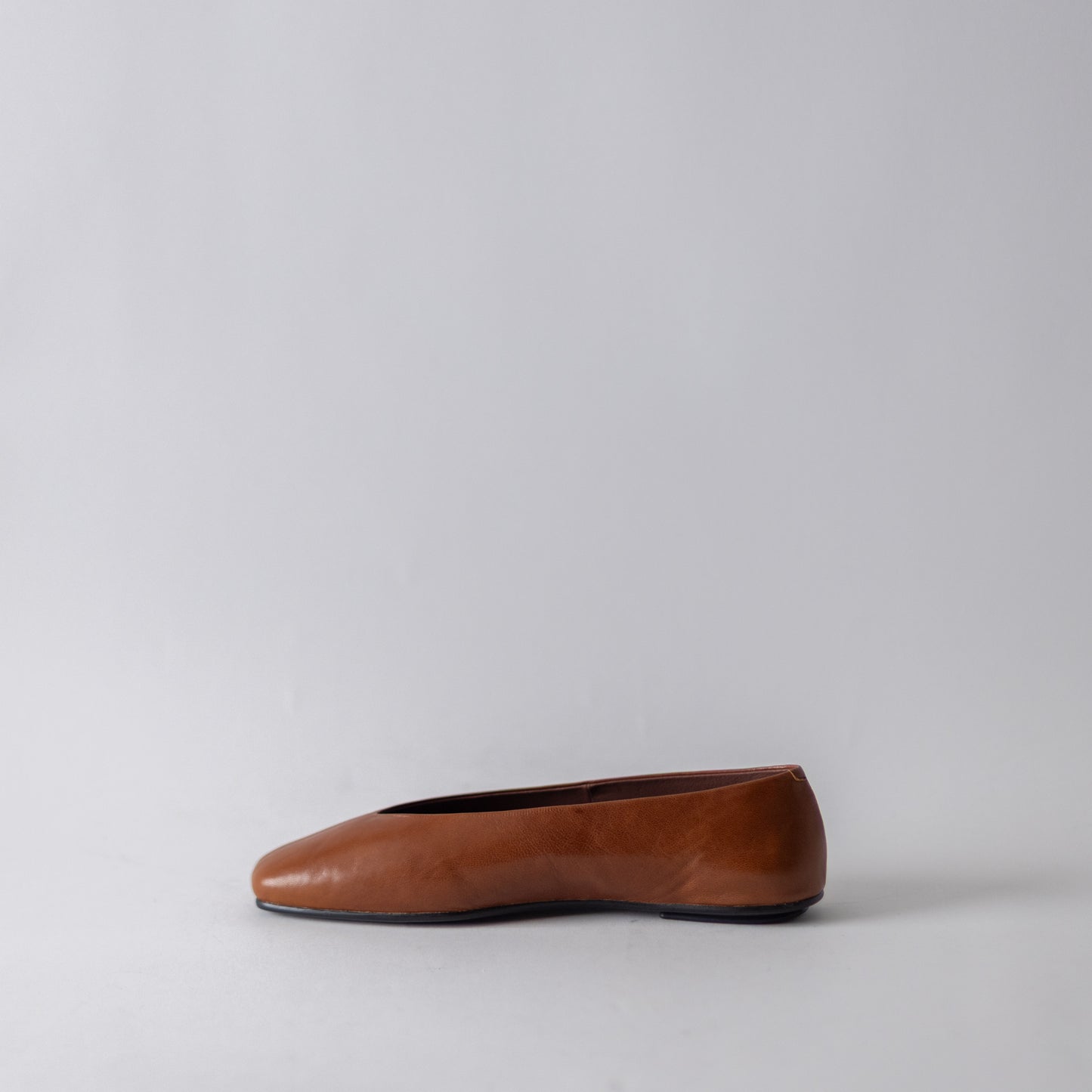 JEFFREY CAMPBELL FATHOM FLATS IN TAN