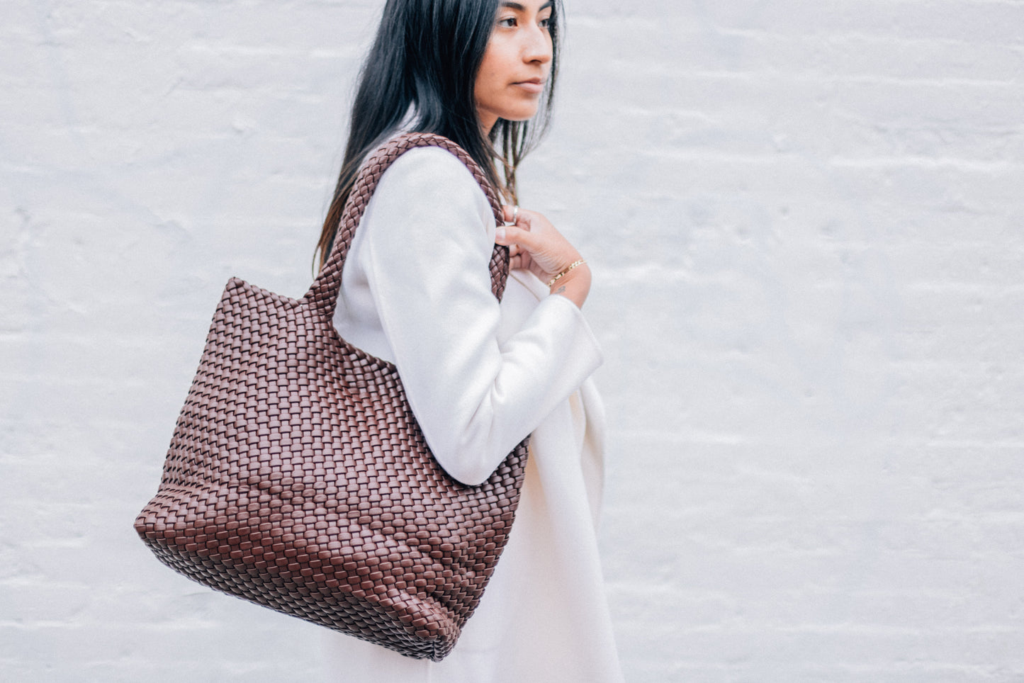 LARGE WOVEN TOTE-COFFEE