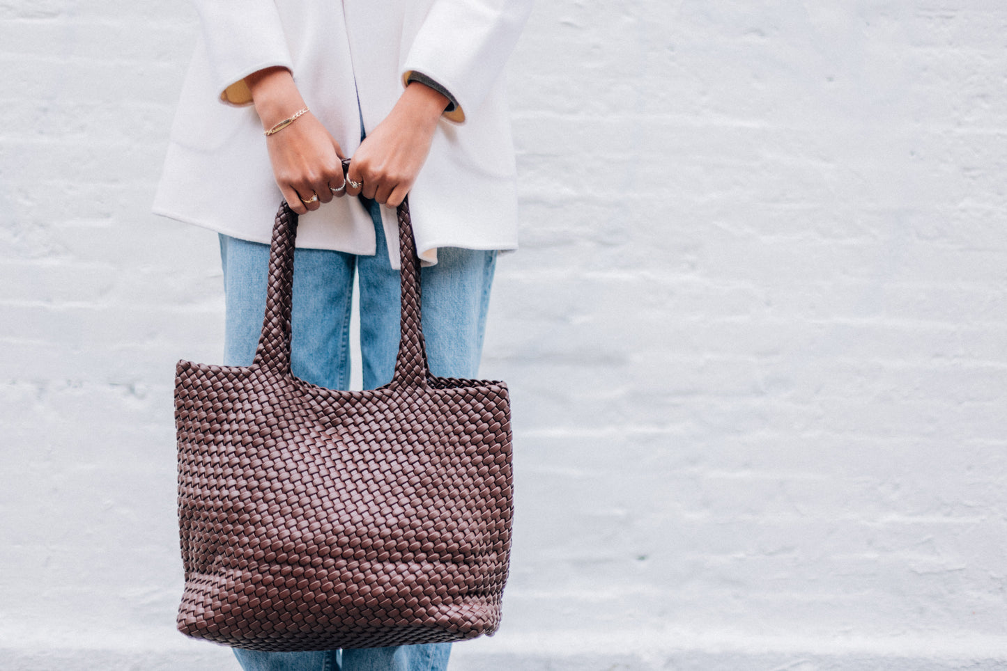 LARGE WOVEN TOTE-COFFEE