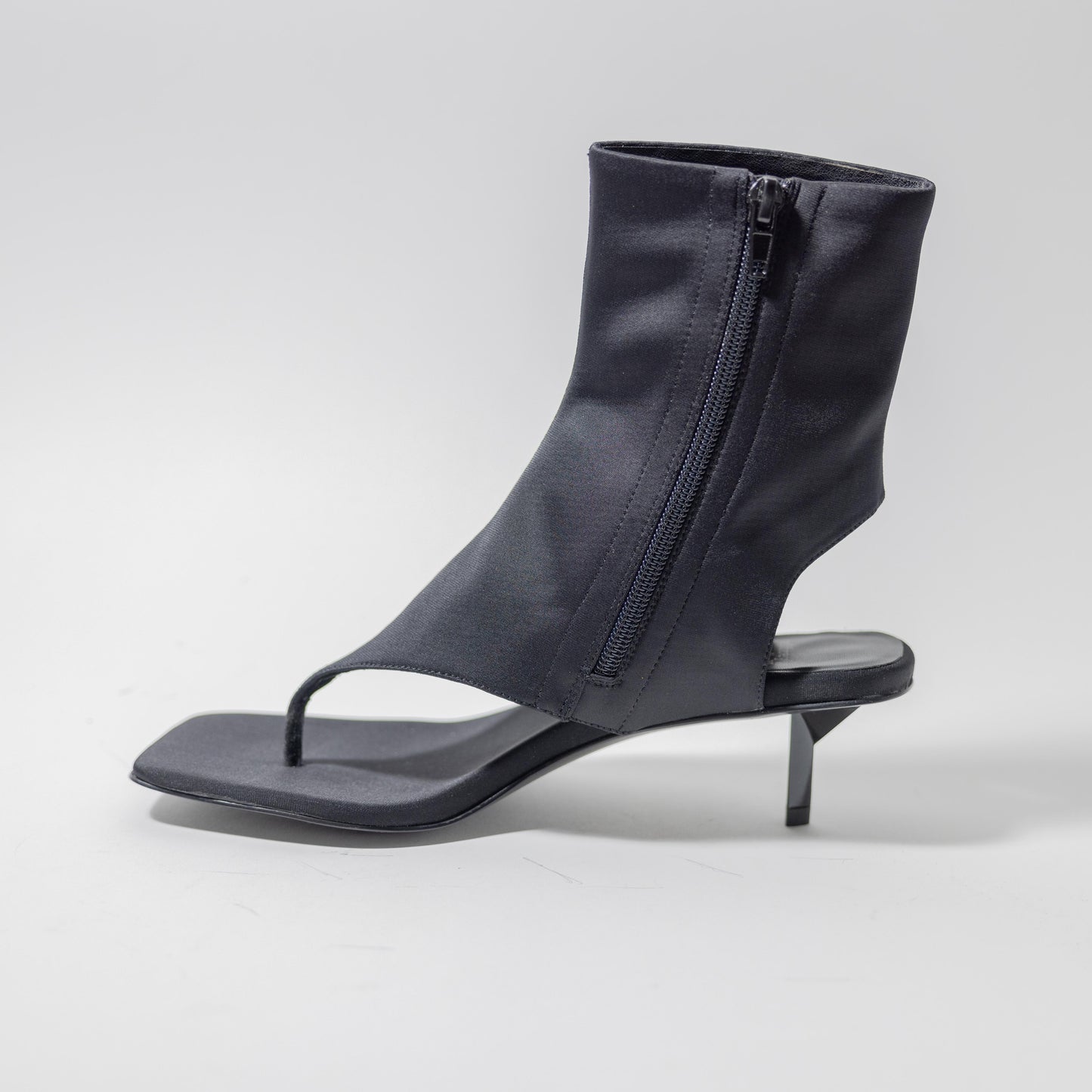 JEFFREY CAMPBELL ASSURED MH ANKLE HI THONG BOOTIE