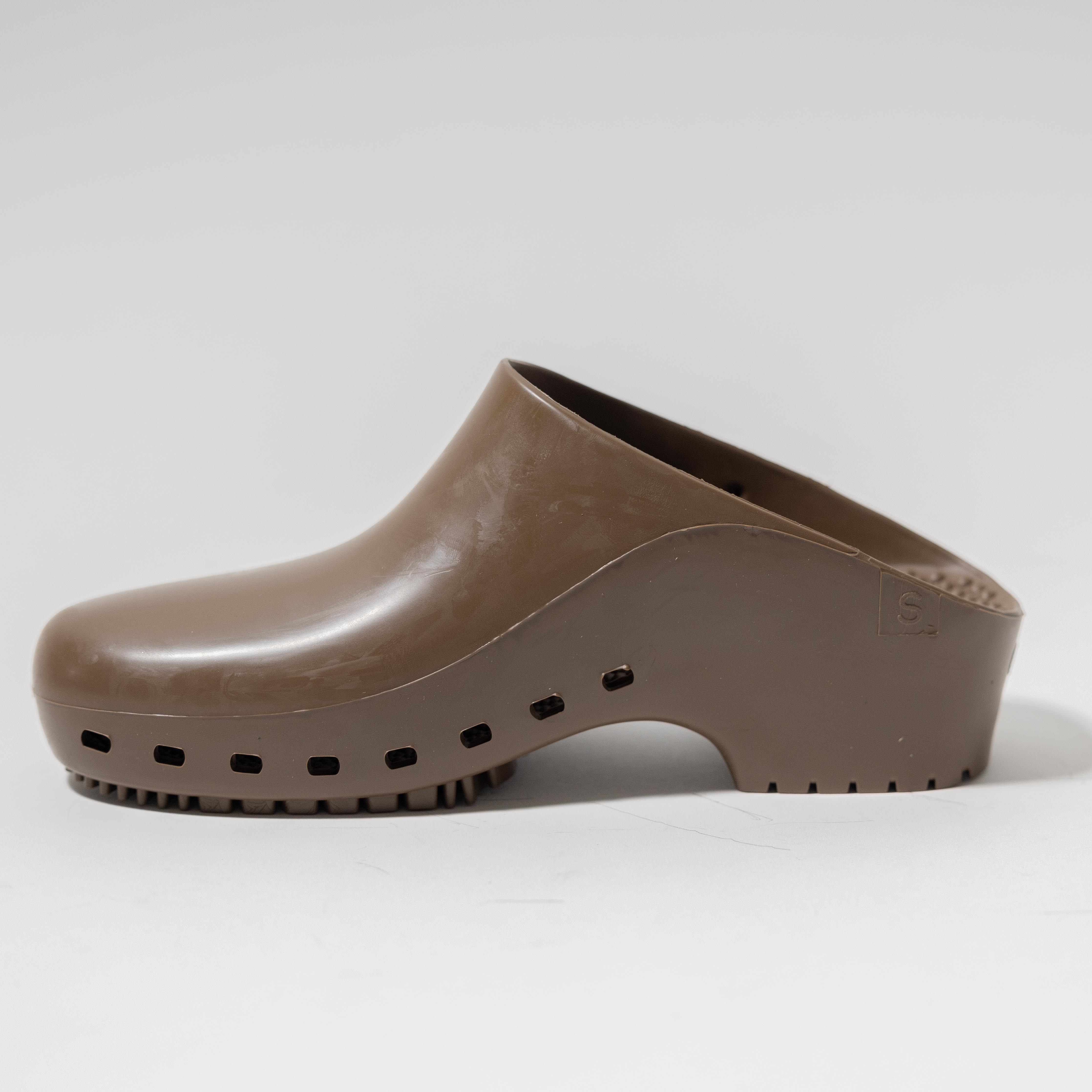 Calzuro cheap wood clogs