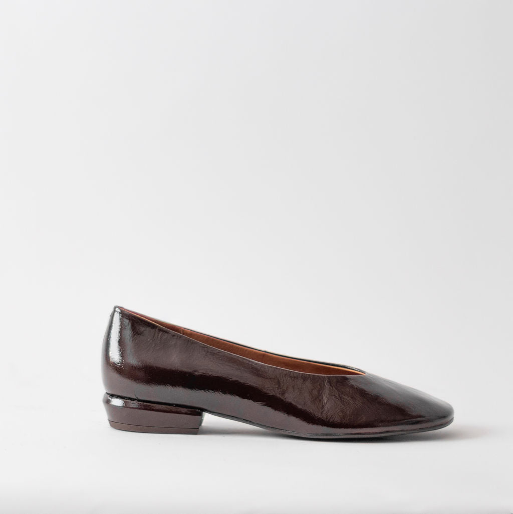 ANGEL ALACRON KATYA FLAT PATENT BROWN