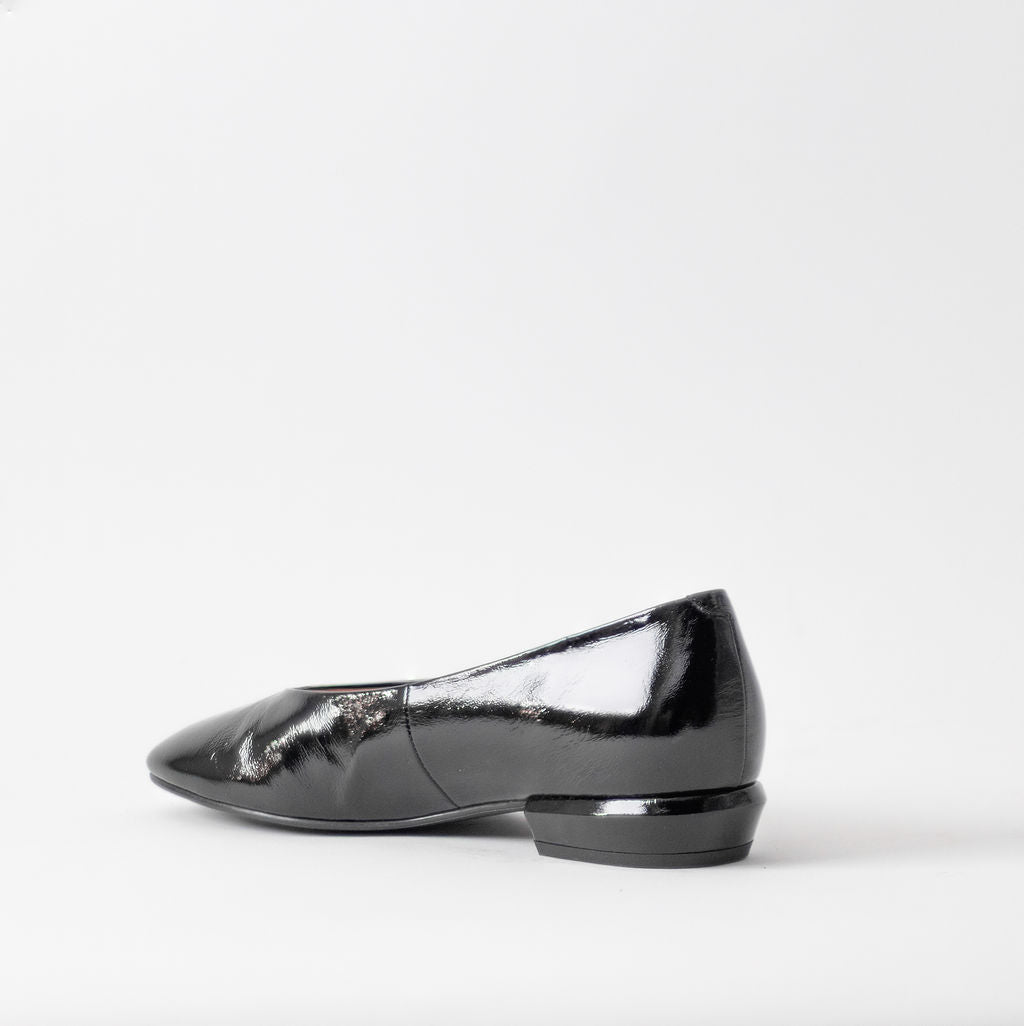 VAGABOND KATYA FLAT PATENT BLACK