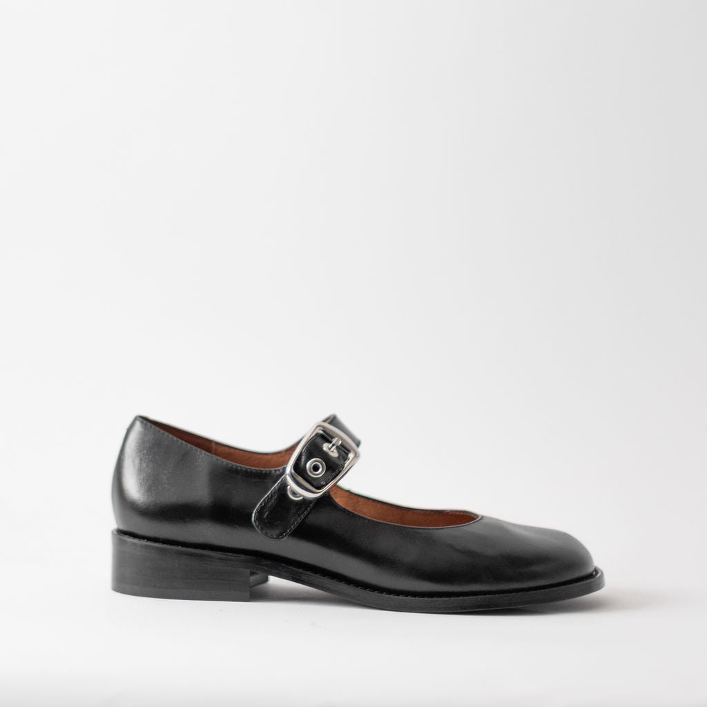 ANGEL ALACRON VALERIE FLAT MARY JANE BLACK