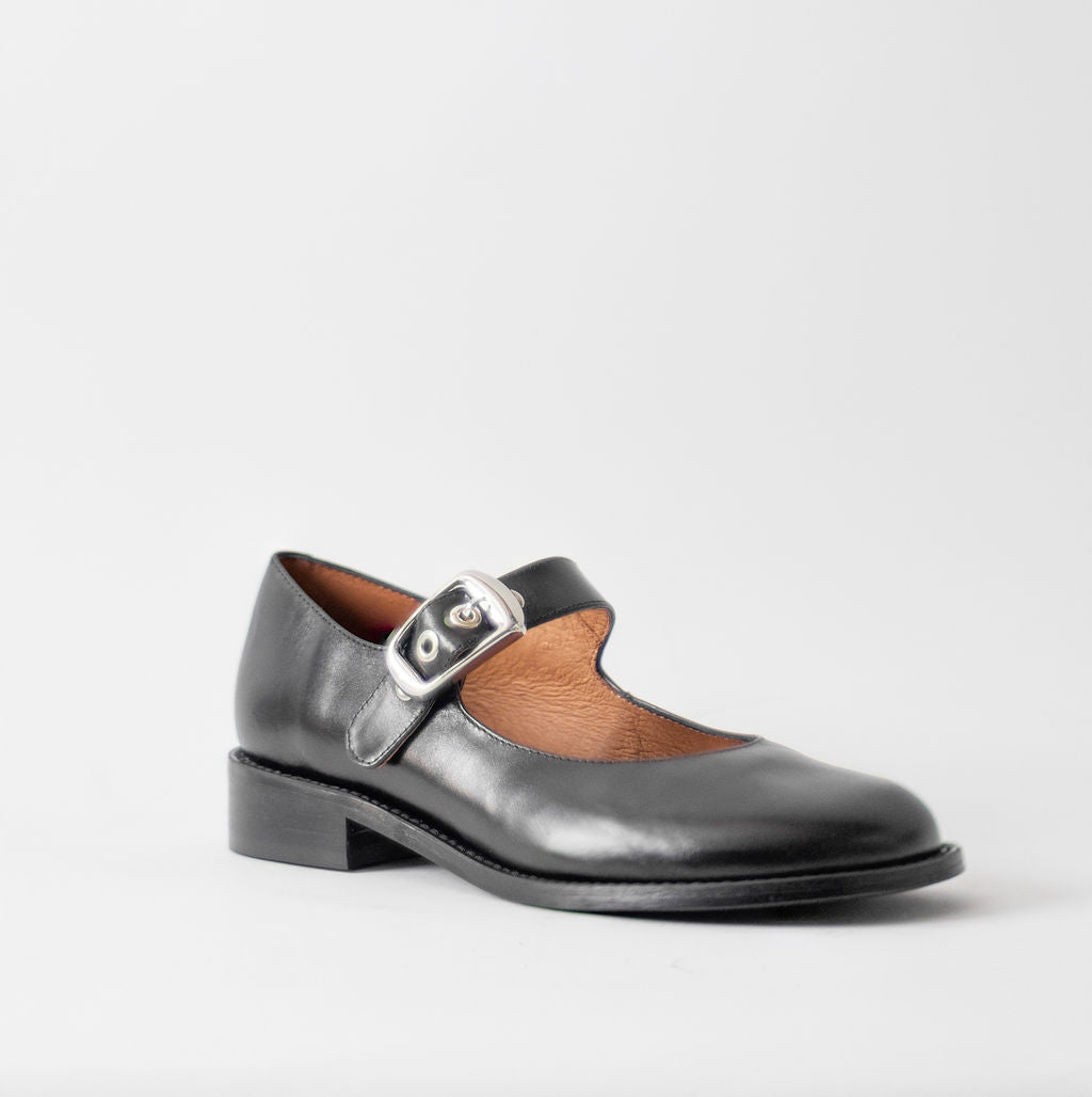 ANGEL ALACRON VALERIE FLAT MARY JANE BLACK