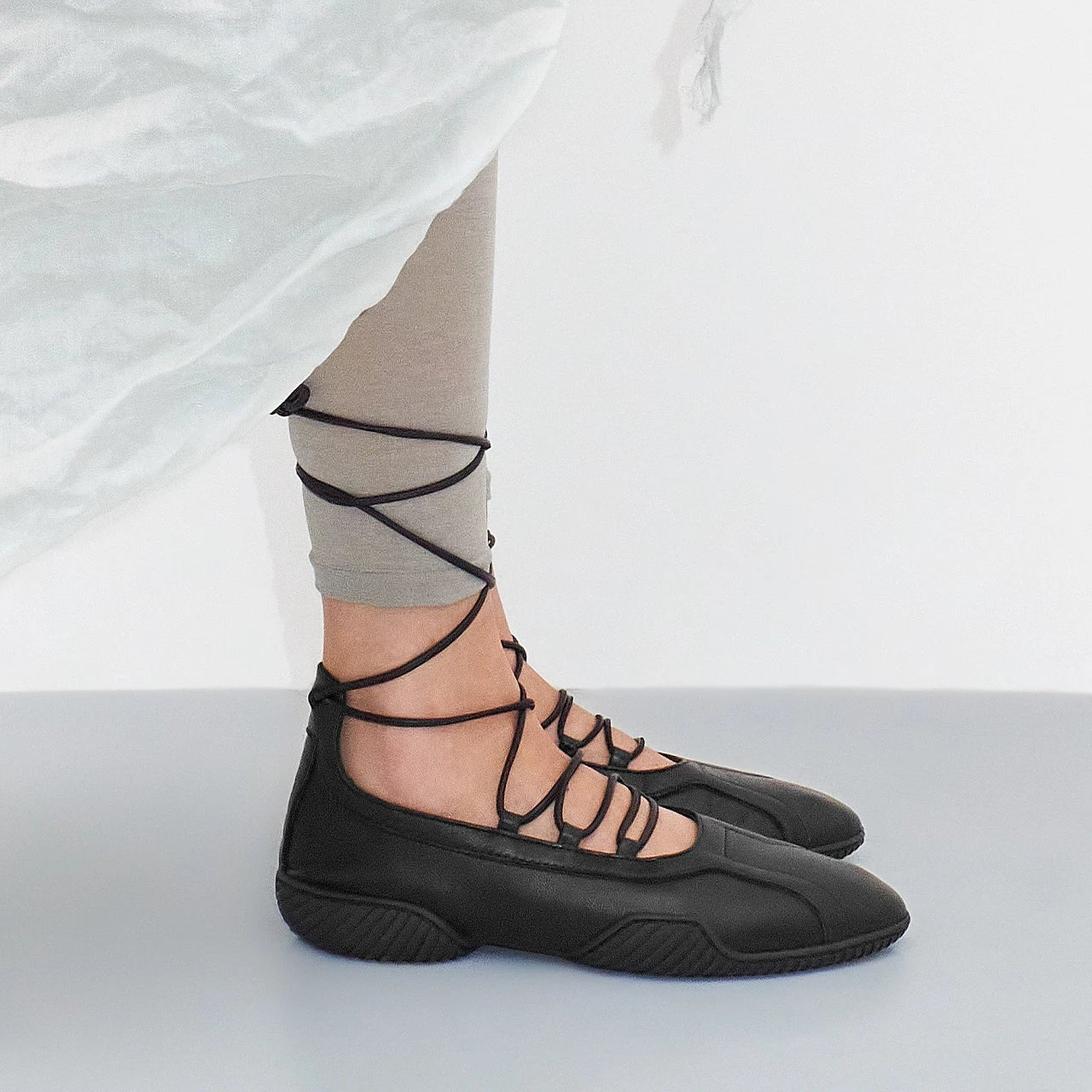 MIISTA AVERIE BLACK LACE BROGUES