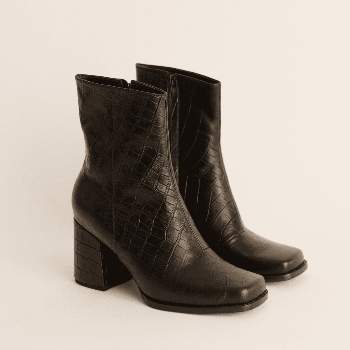 CANELLA BRAND BOTAS RUNWAY CROCO BLACK