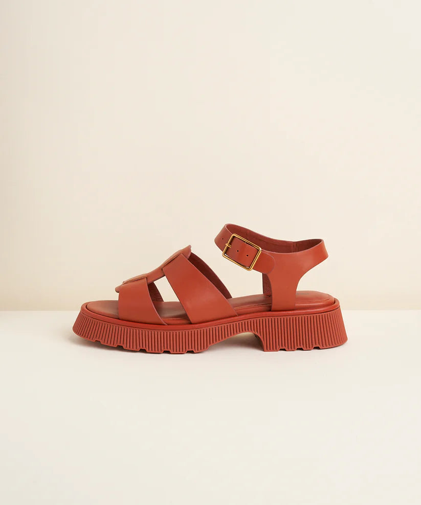 CHAROLETTE STONE HENNY SANDAL IN SIENNA - Shoe Market NYC