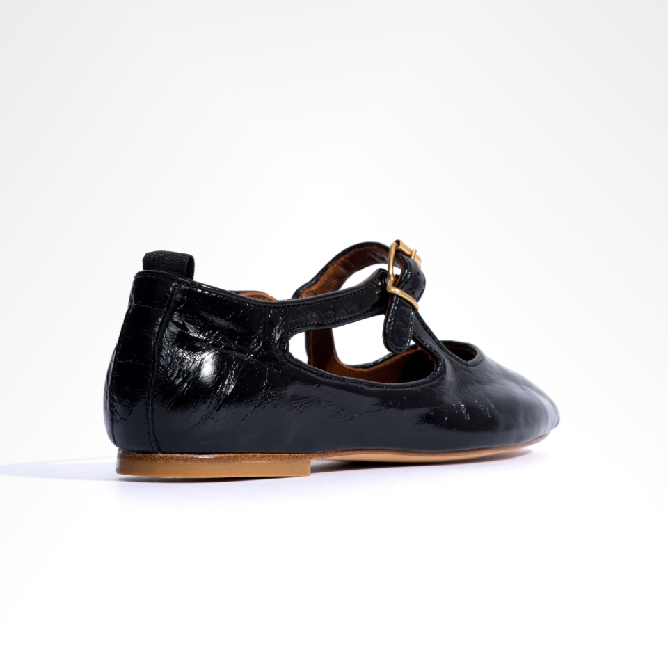 ANONYMOUS PRAISE CRINKLED POLISH GOAT MJ FLATS