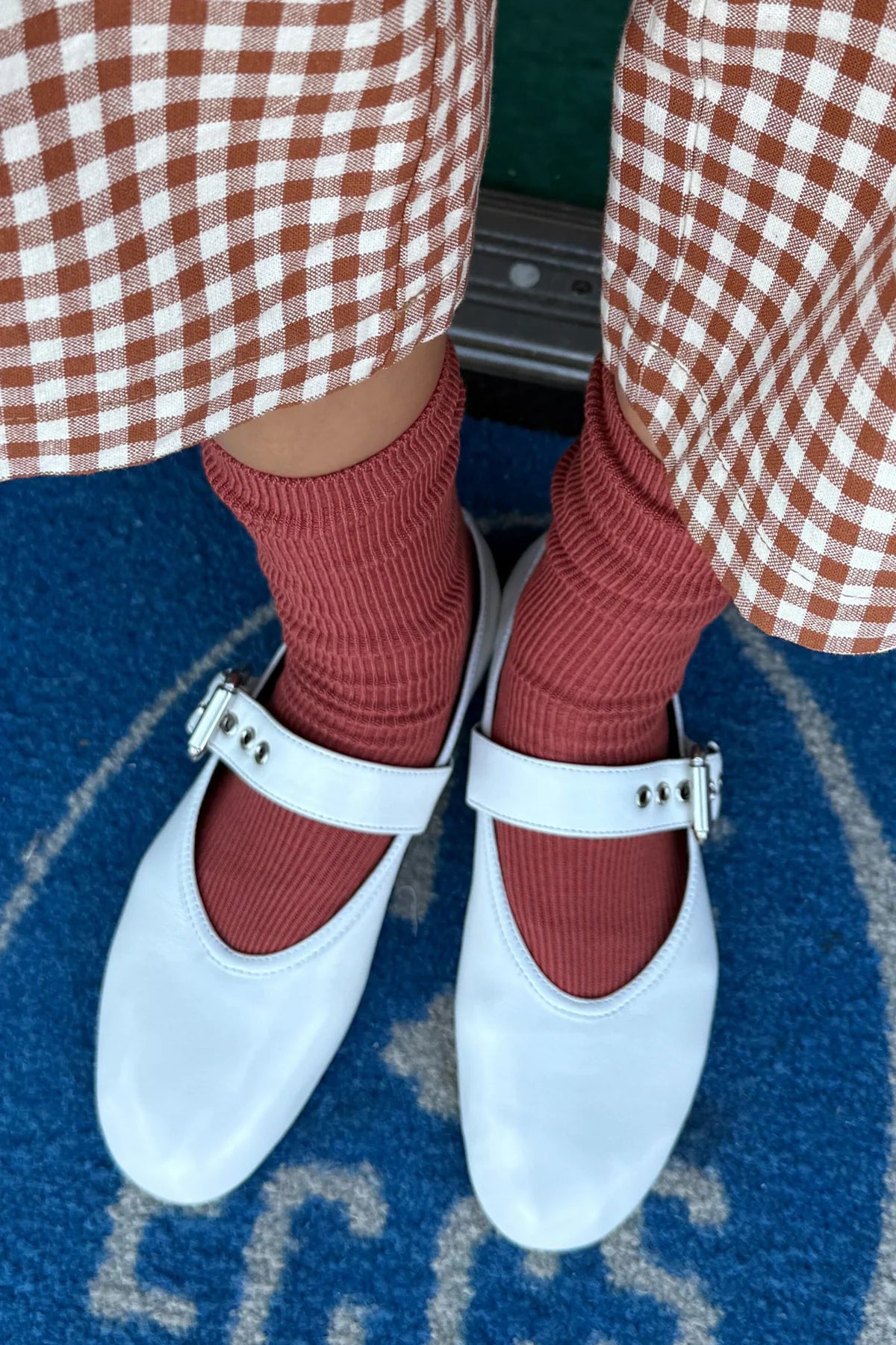 LE BON SHOPPE TROUSER SOCKS WHISKEY