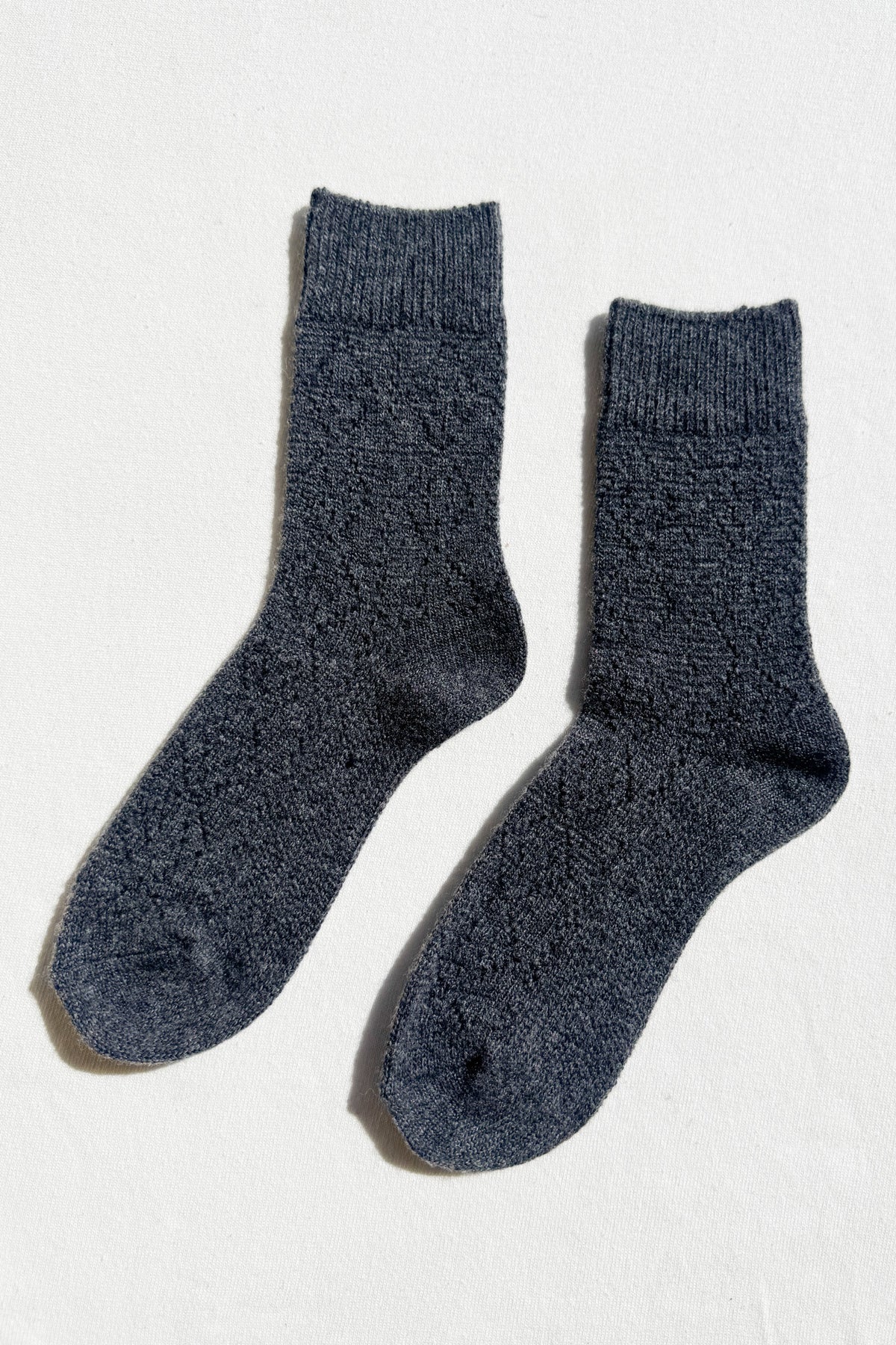 LEBON SHOPPE CASHMERE POINTELLE SOCKS CHARCOAL