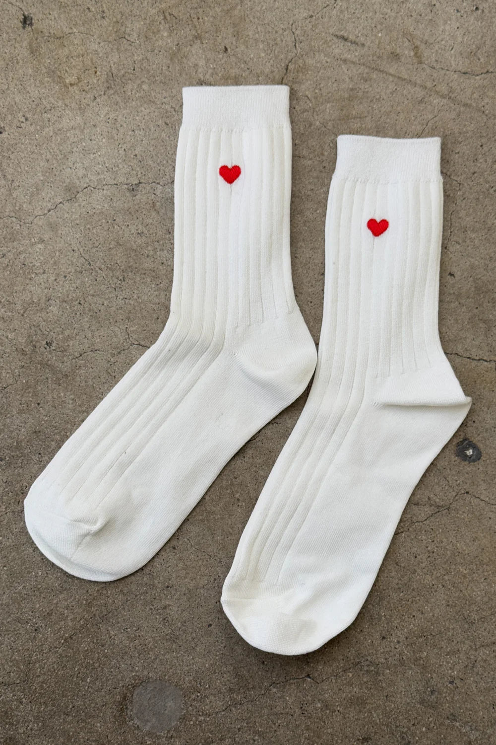 LE BON SHOPPE EMBROIDERED HER SOCKS CLASSIC WHITE HEART