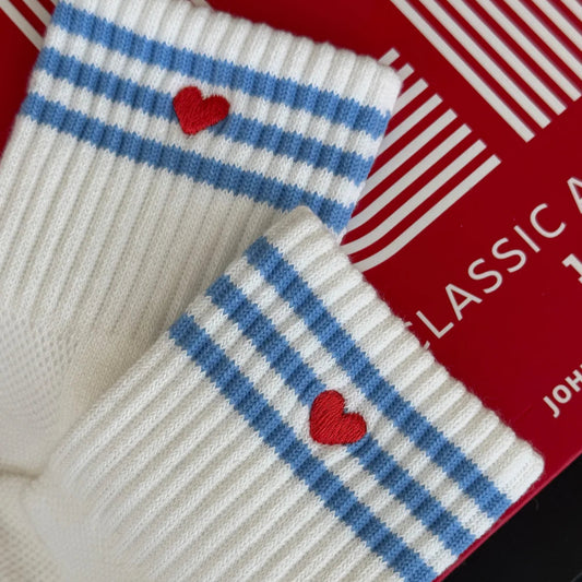 LE BON SHOPPE EMBROIDERED GIRLFRIEND SOCKS IVORY HEART