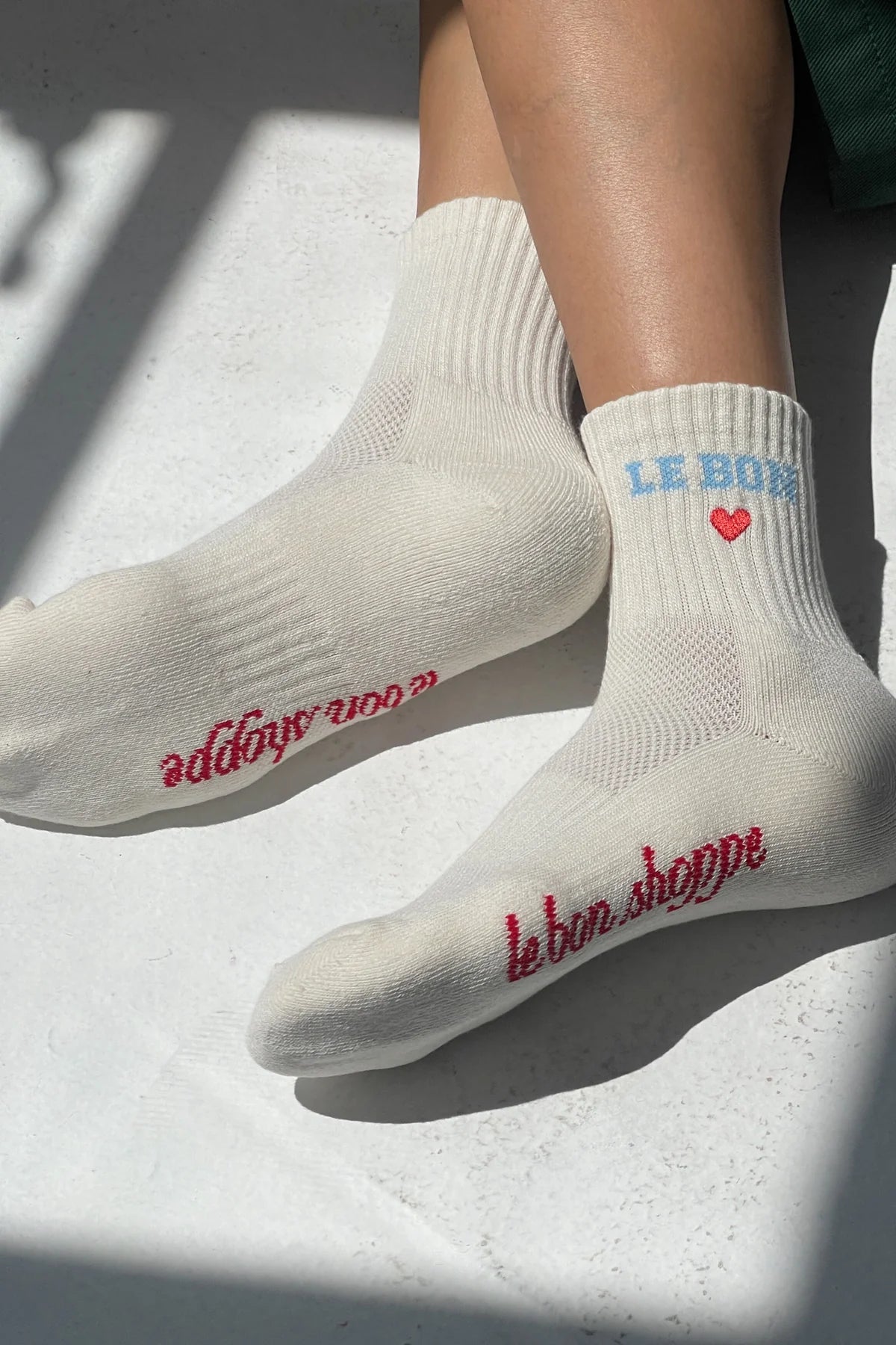 LEBON SHOPPE EMBROIDERED CREW SOCKS VANILLA