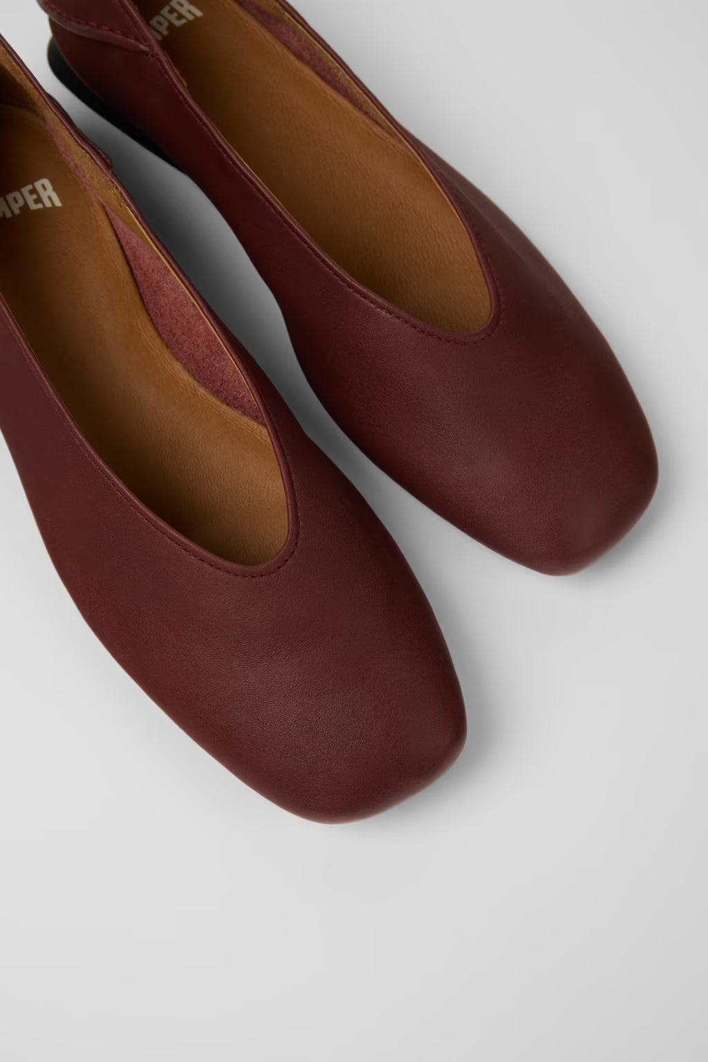 CAMPER CASI MYRA FLAT BURGANDY