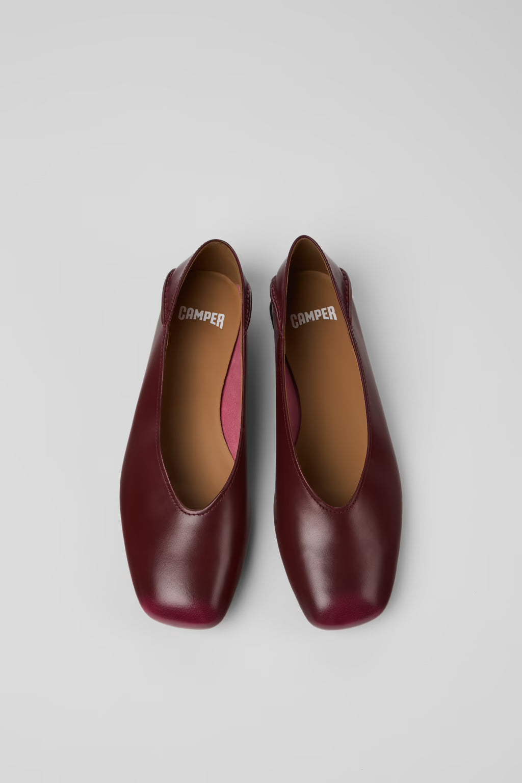 CAMPER CASI MYRA FLATS BURGANDY