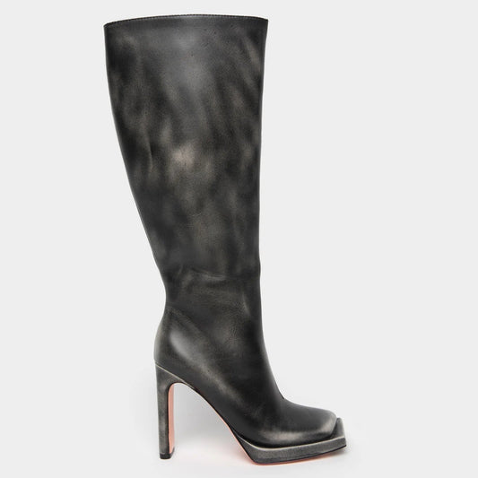 SADI LOVES HAN BLACK BOOTS