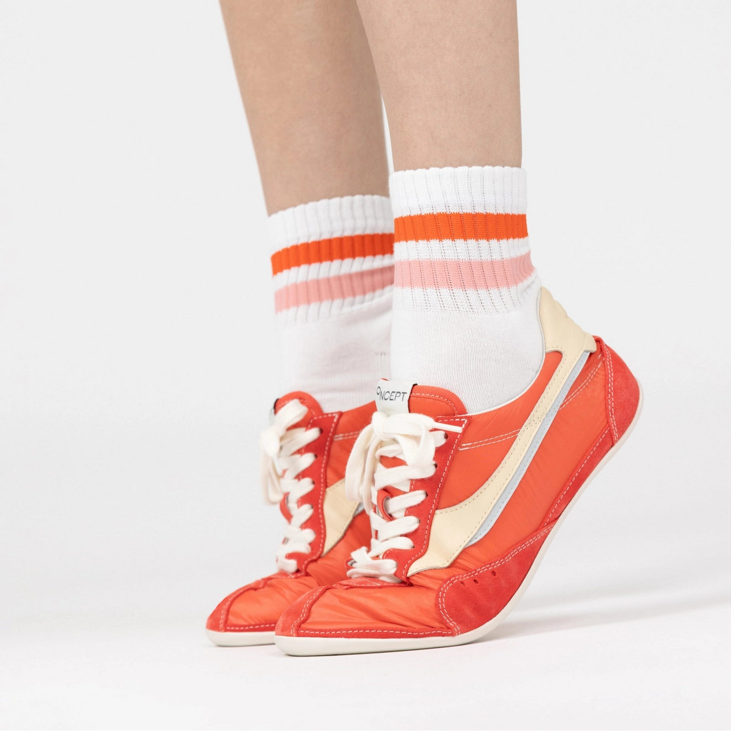 ONCEPT TEMPLE SNEAKER GRENADINE - Shoe Market NYC