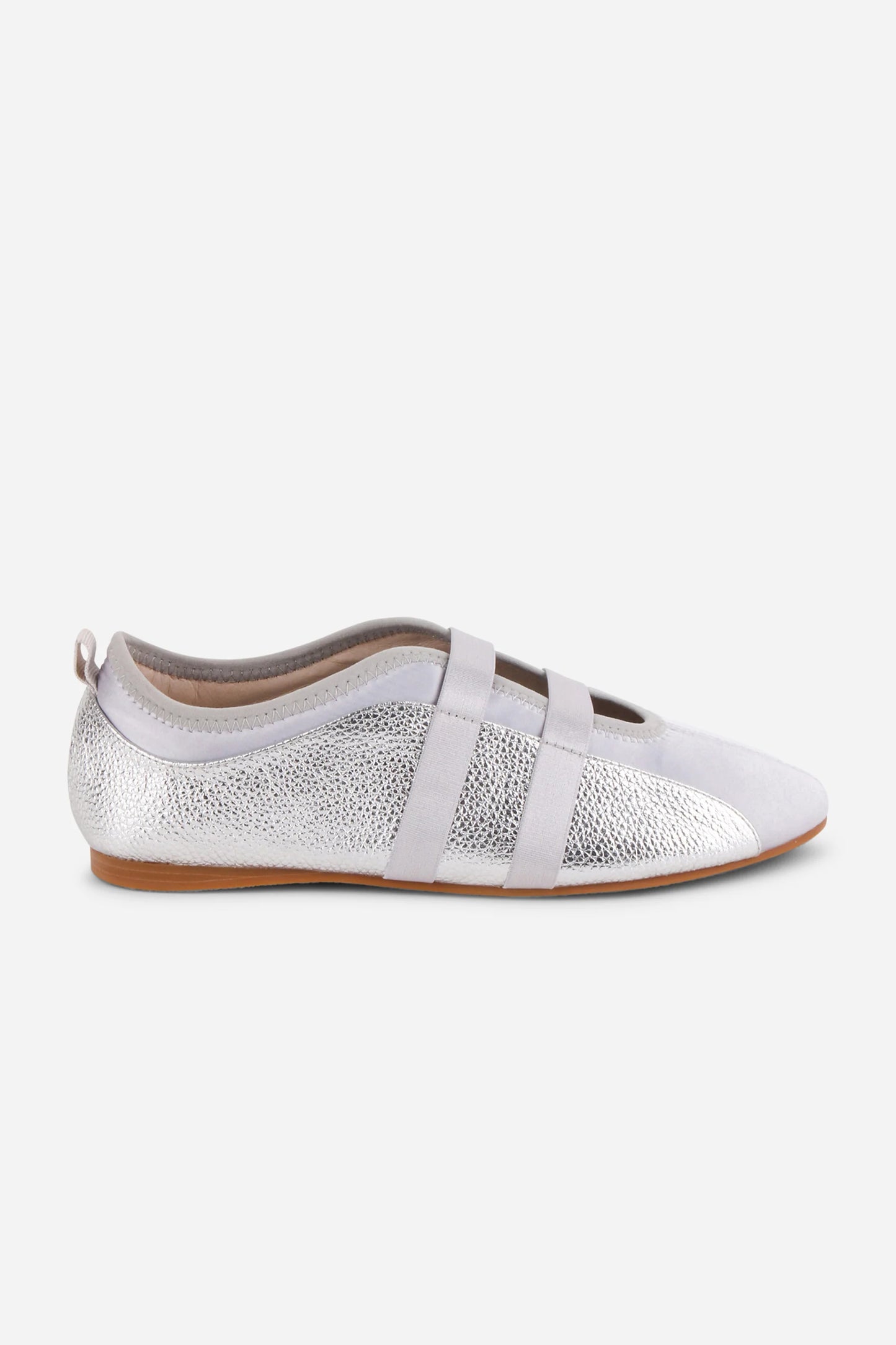 INTENTIONALLY BLANK SPORTY FLAT SILVER
