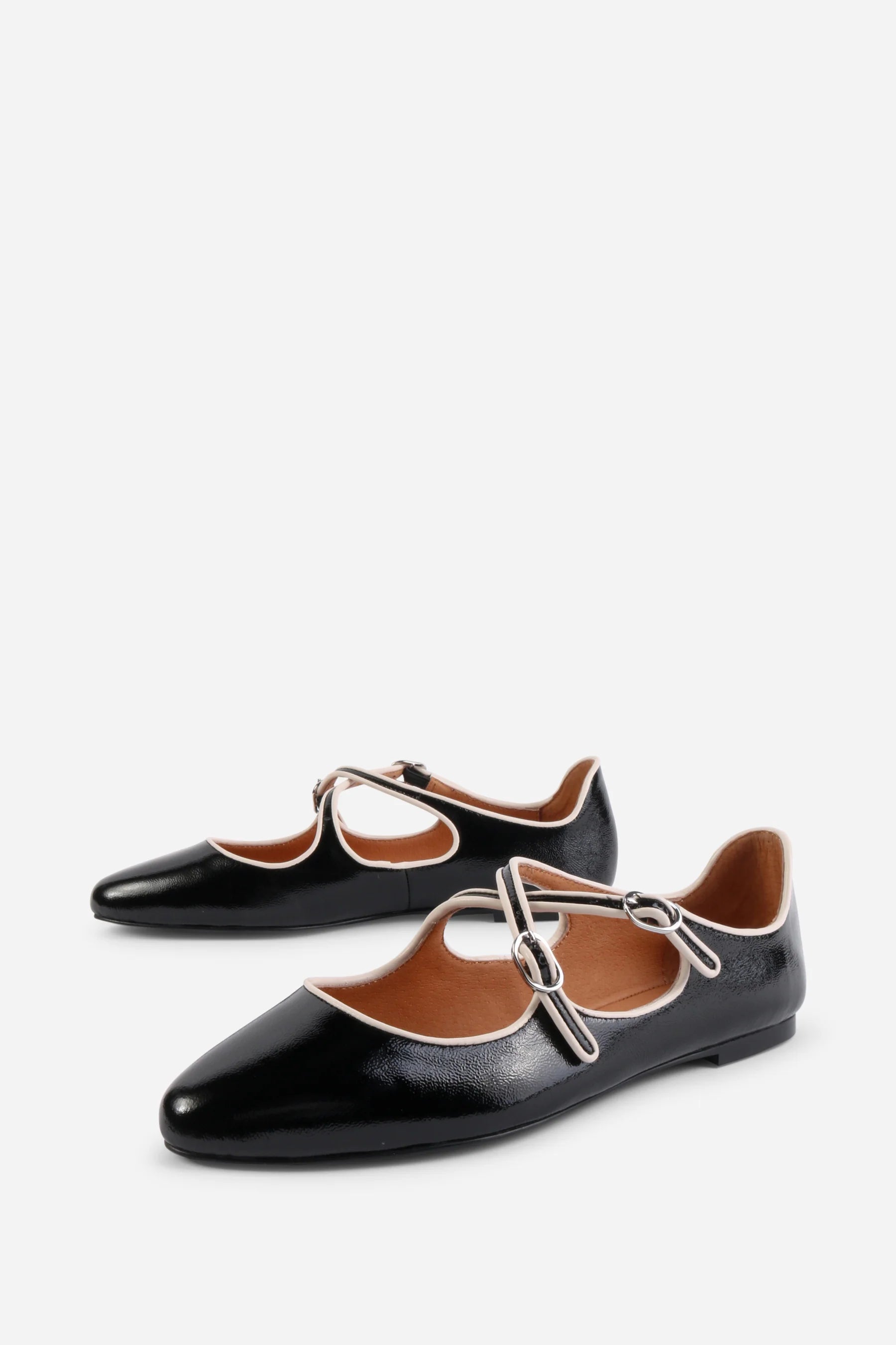 INTENTIONALLY BLANK VANDAM BALLET FLAT BLACK - Shoe Market NYC