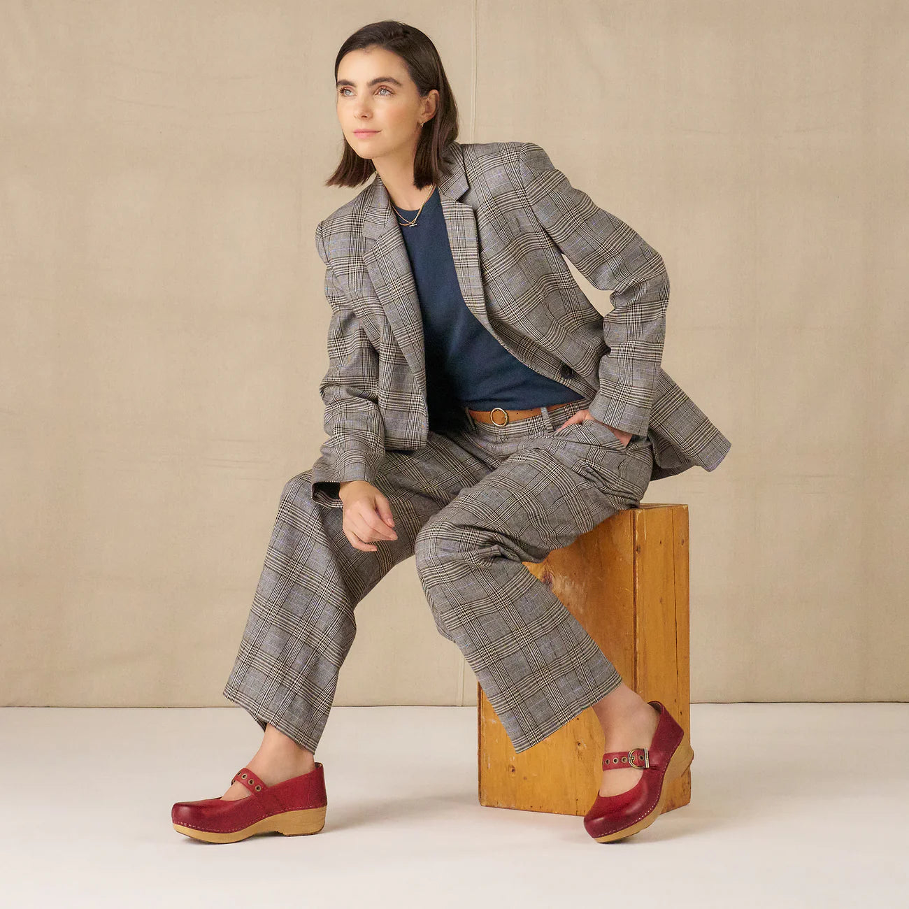 DANSKO XP 2.0 MARY JANE CLOG RED