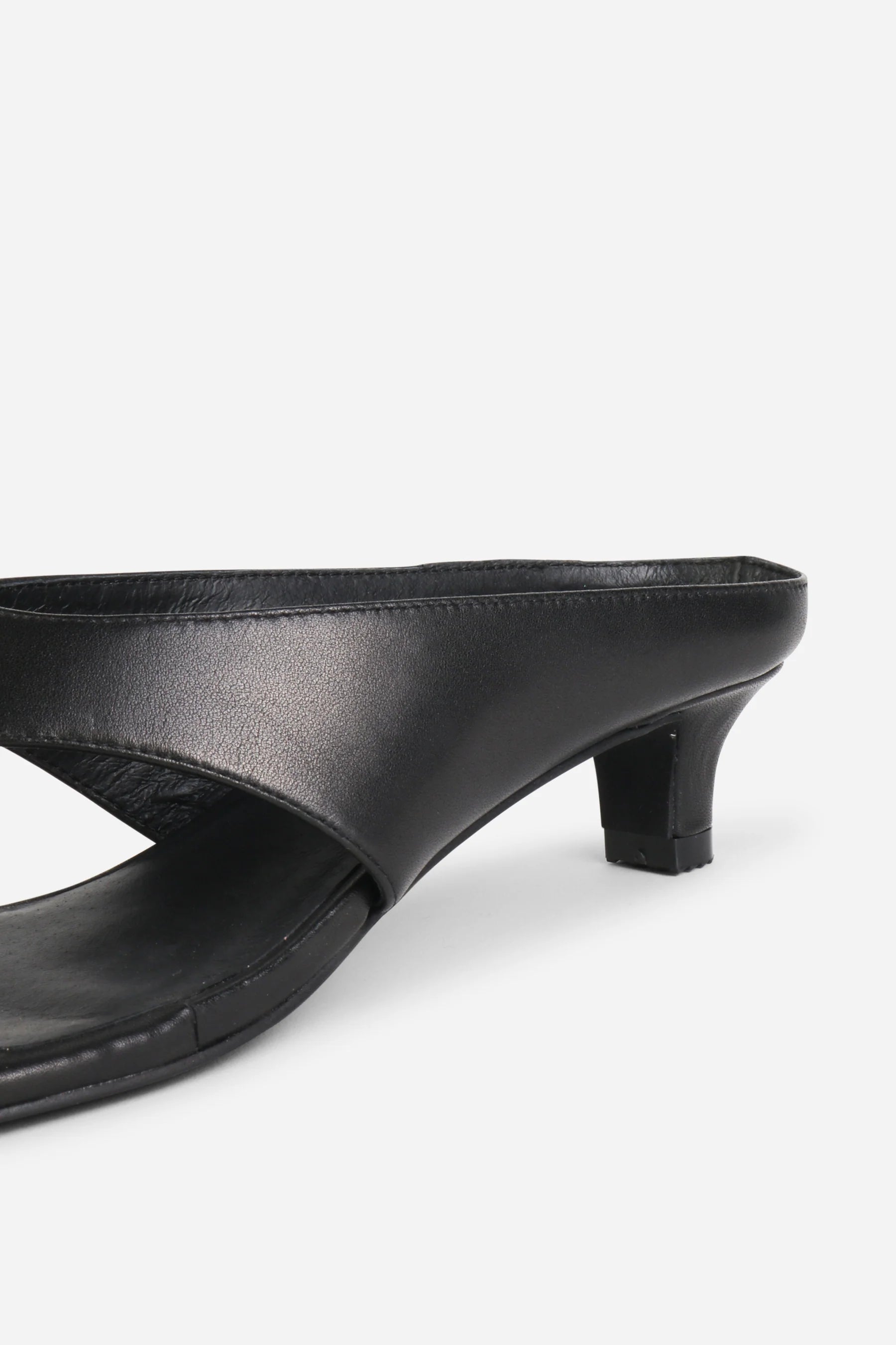 INTENTIONALLY BLANK YEAR AHEAD - Shoe Market NYC