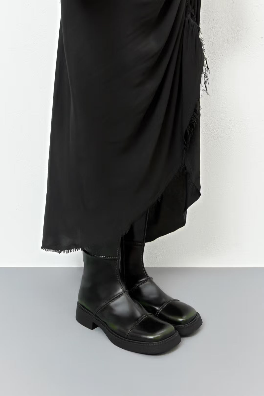 MIISTA Dahlia Khaki  Black Ankle Boots