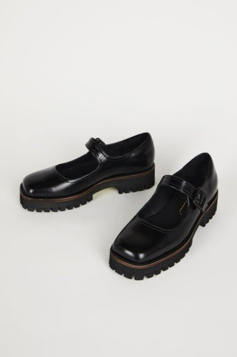 INTENTIONALLY BLANK VERONICA MARY JANE SHOES