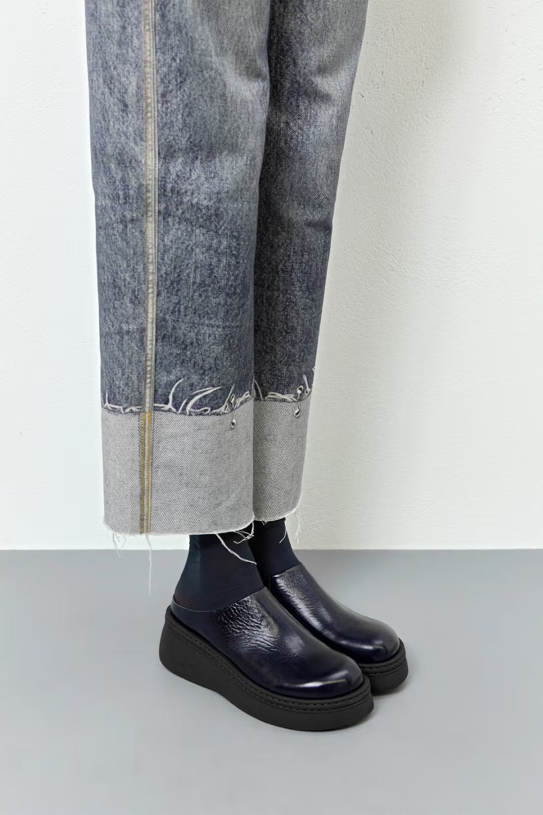 MIISTA Kristi Navy Pull Mules