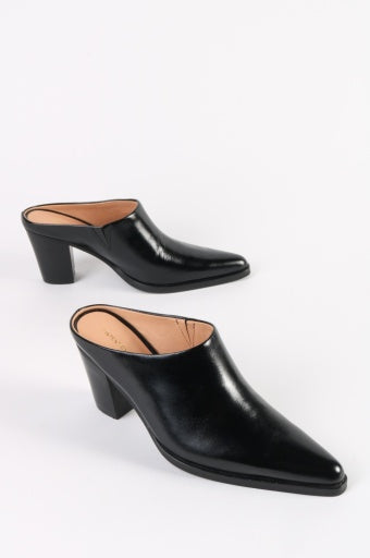 Intentionally Blank Eden Mules
