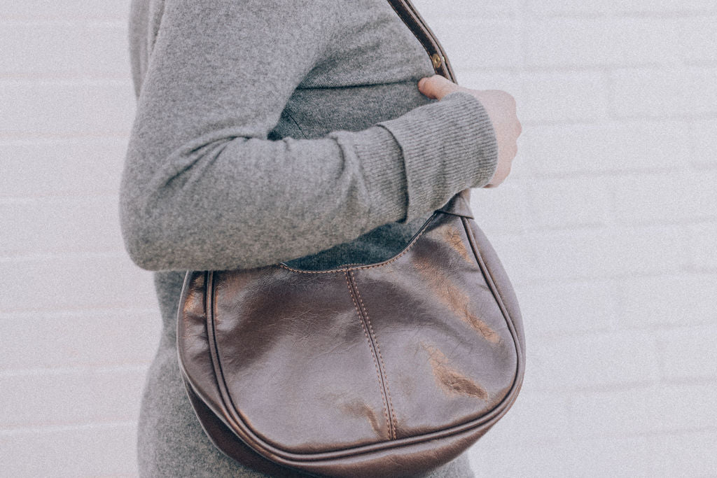 SIMPLE VEGAN SHOULDER-Brown