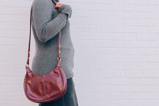 SIMPLE VEGAN SHOULDER-RED