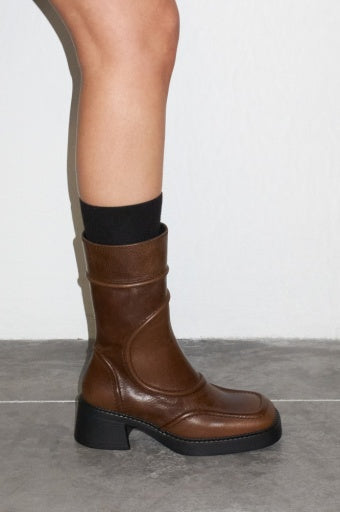 MIISTA Malene Tan and Black Ankle Boots